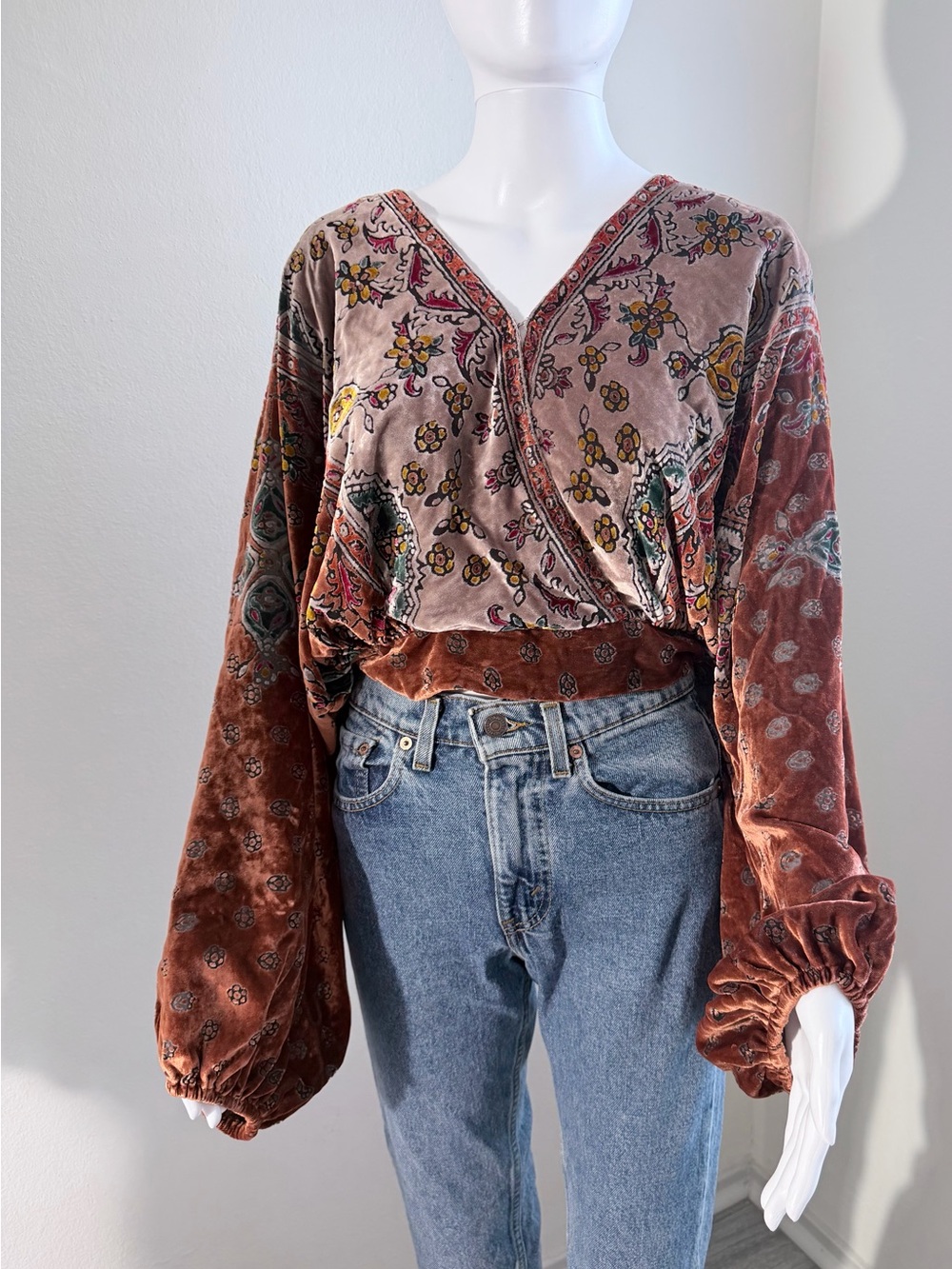 Free people “Mata Hari”. Velvet Blouse - Picture 3 of 8